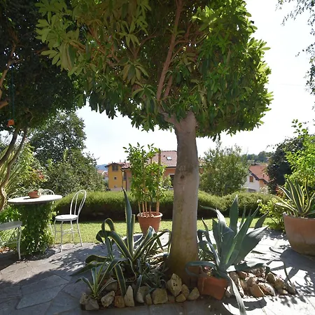 By Maggiore With Garden Views ורבאניה