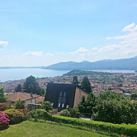 By Maggiore With Garden Views 韦尔巴尼亚