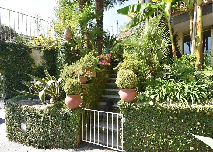 Hébergement de vacances By Maggiore With Garden Views Verbania